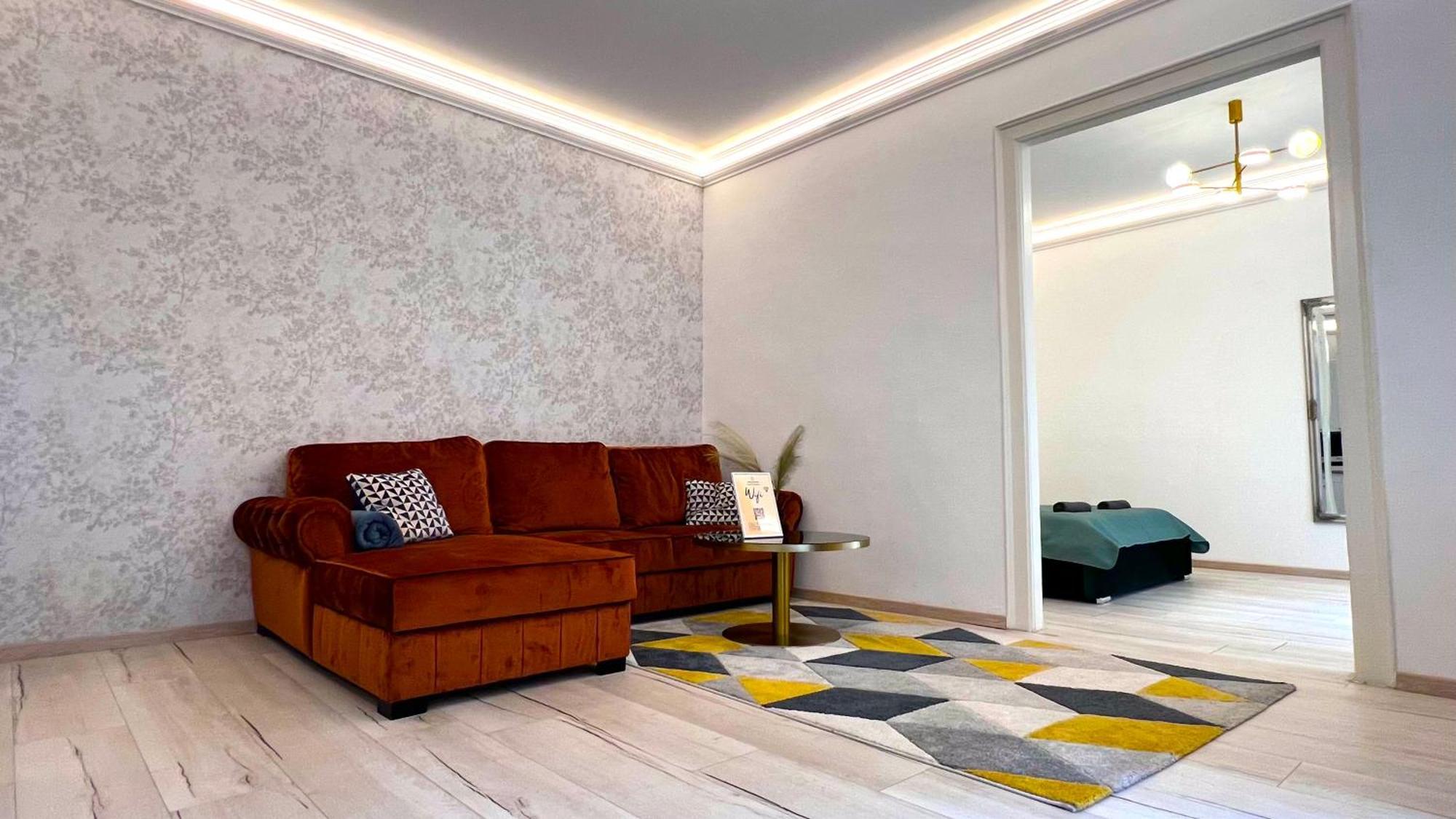 N24 By Small * Budapest